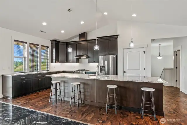 Kitchen with bar