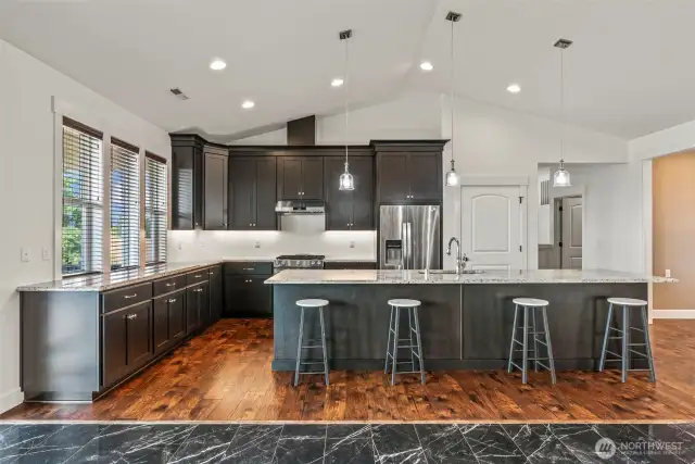 Kitchen with bar