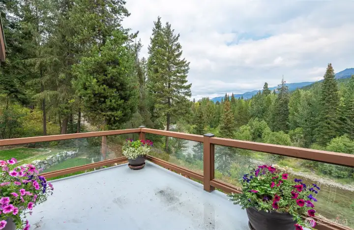 Notice the privacy this property enjoys? Mountains, river and wildlife in abundance