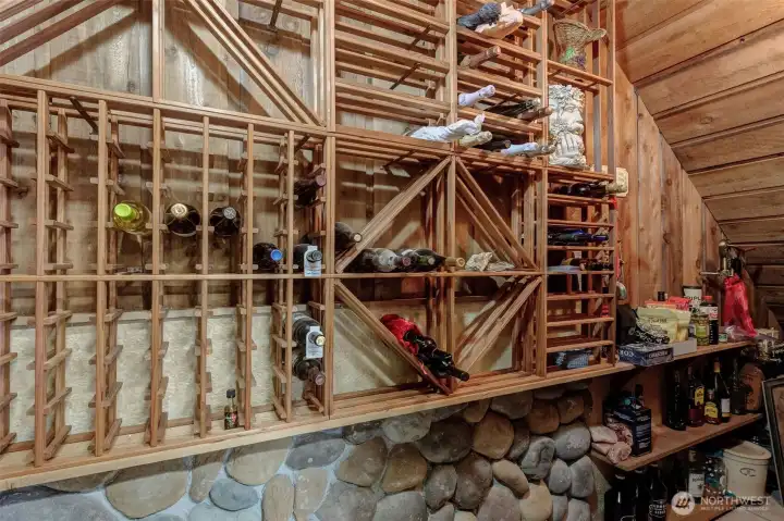 Store your vintage wines in this cellar, it is perfectly climate-controlled.