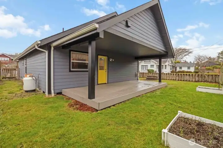 Large Covered Deck, south side