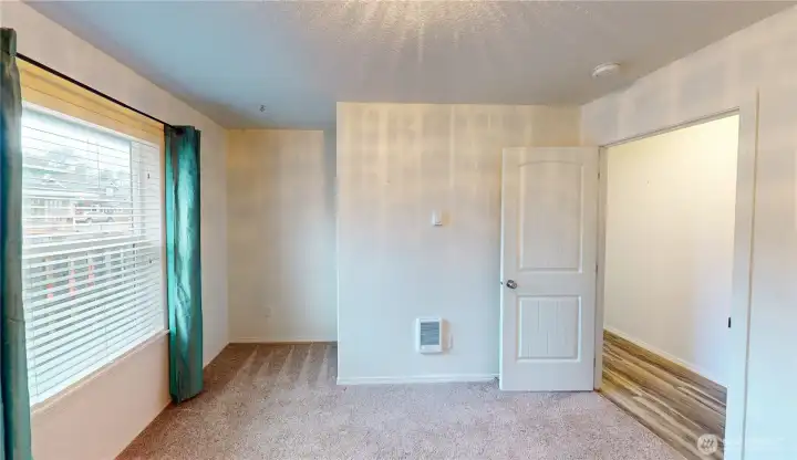 How will you use this flex space? Craft room? Office? Spare room? How will you use this flex space? Craft room? Office? Spare room?