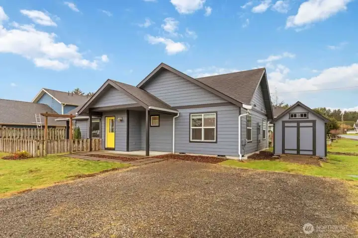 Lots of off street parking!