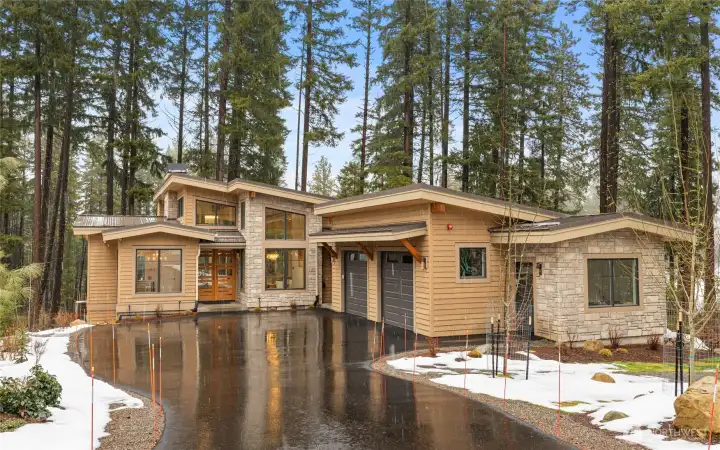 Welcome to 151 Sanctuary Court in Suncadia.