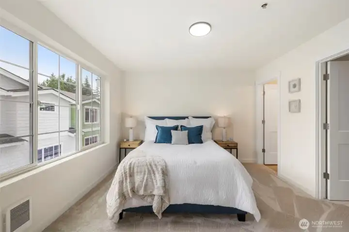 Photos of the model unit