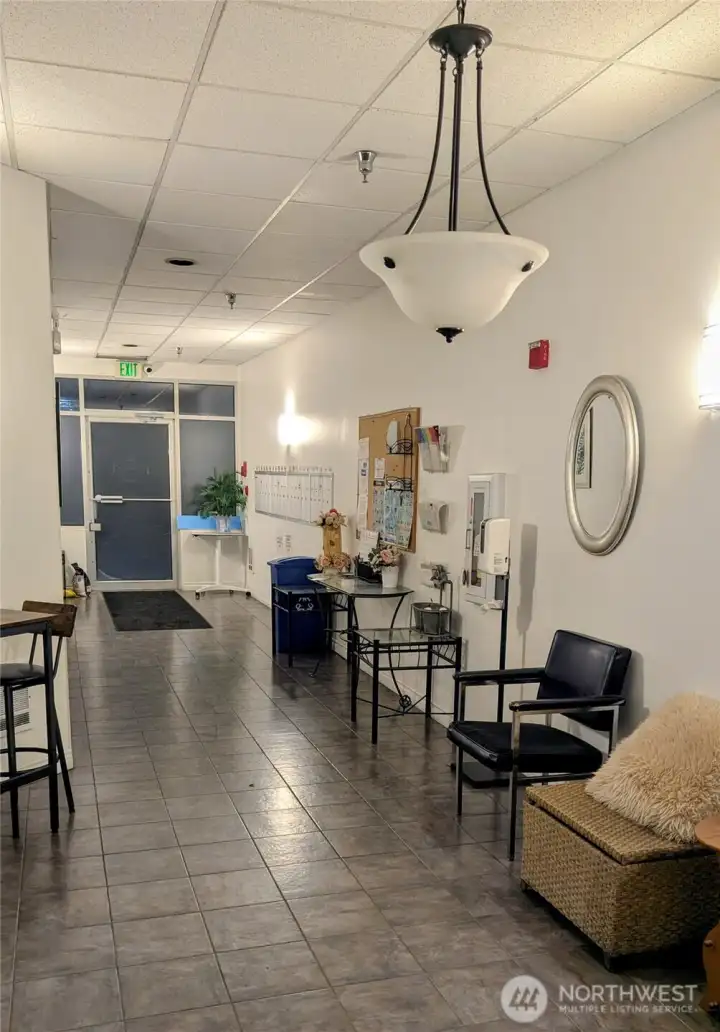 Lobby / Building Entrance