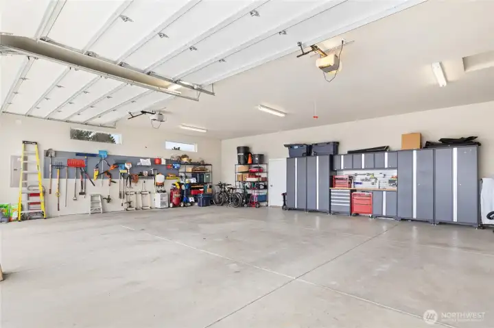 Oversized garage