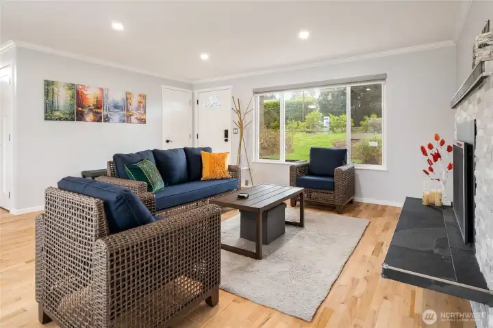 Cozy and roomy living room.