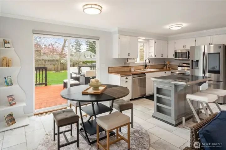 Dining area adjacent to kitchen