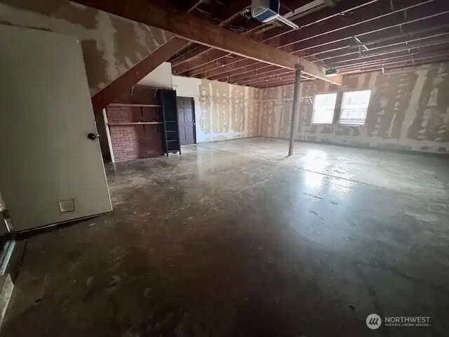 Garage Garage