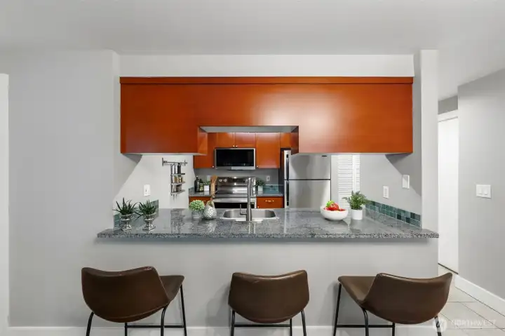 Eat-in kitchen