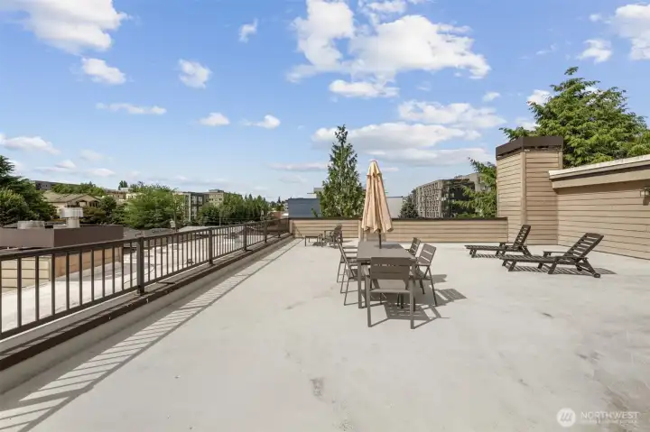 Rooftop to enjoy the territorial and neighborhood views, while enjoying your favorite drink or having fun with friends and neighbors