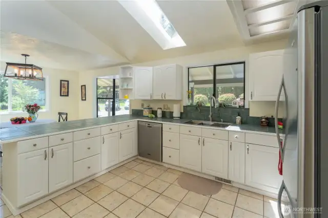 Kitchen Main Level