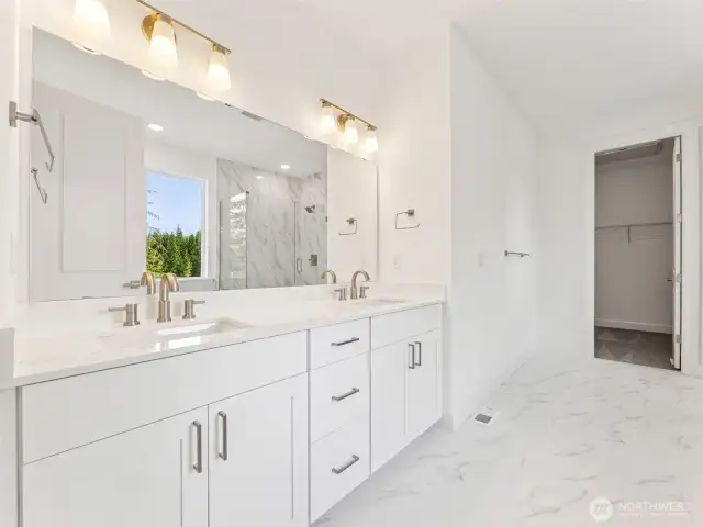 Deluxe Primary Bathroom.