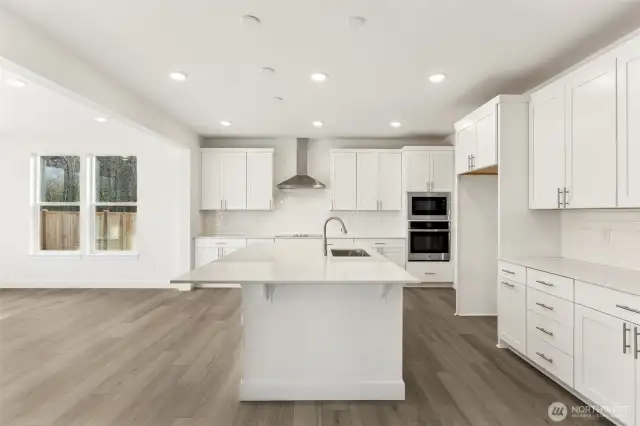 Photos are of a similar Hemingway home, colors and options may vary