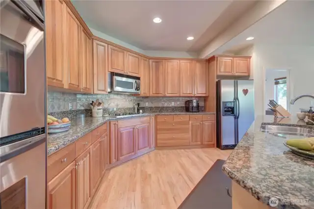Another viewing in the kitchen.