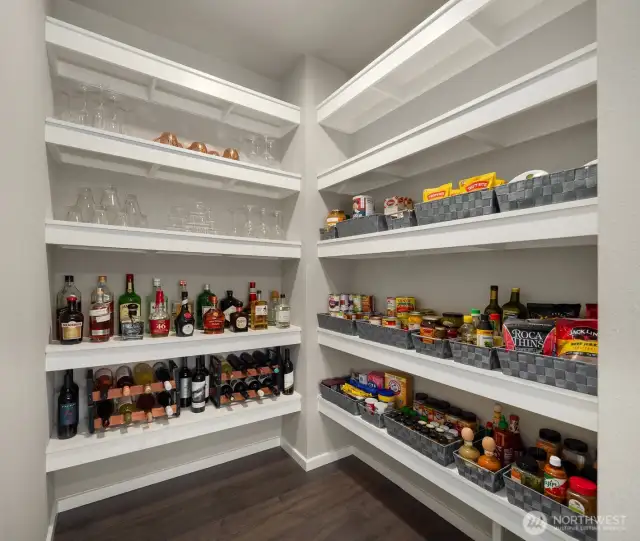 Butler's Pantry between garage & kitchen