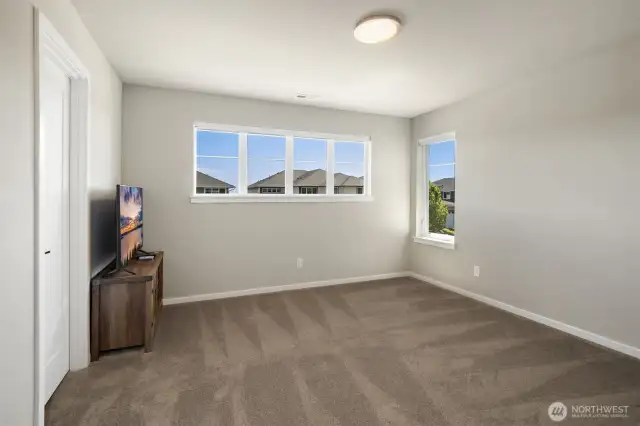 Upstairs Bedroom #4