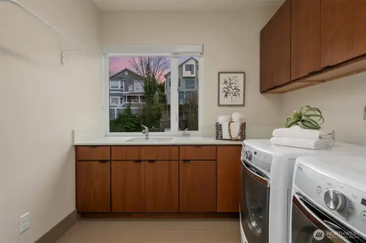 Laundry on 2nd floor