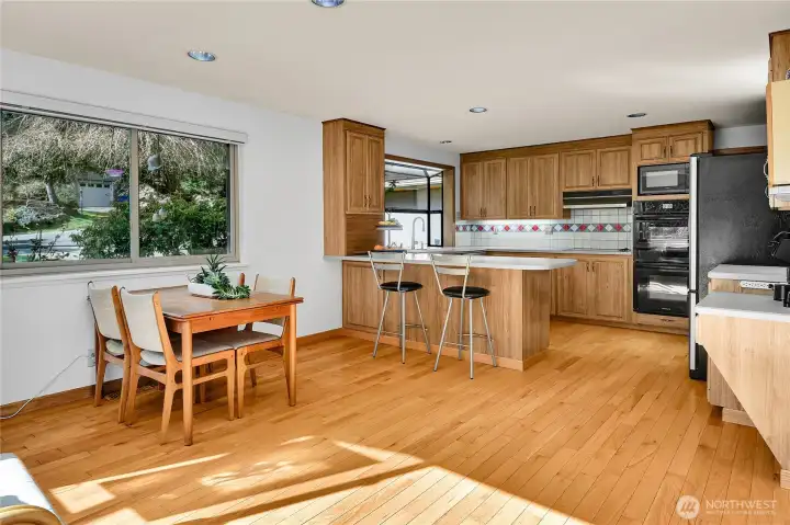 main level kitchen with eating space