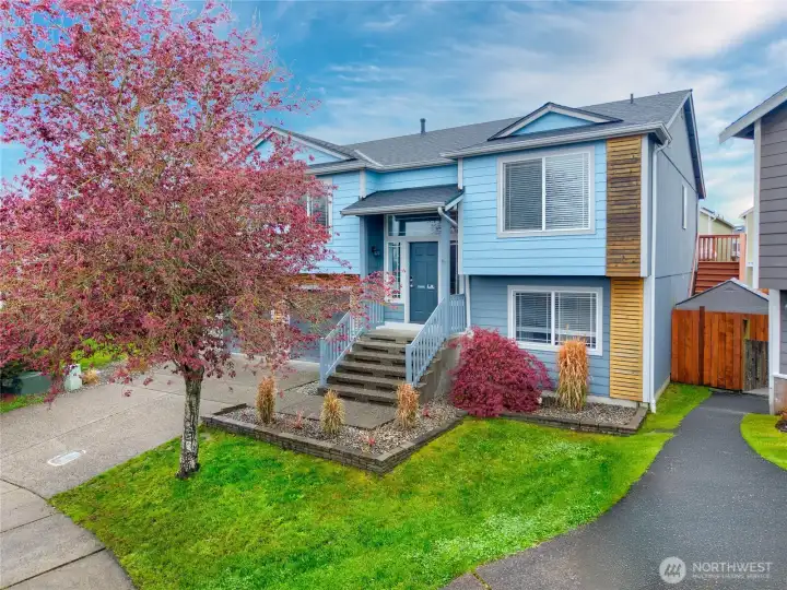 Lovely 5 Bedroom 3 Bath @ English Ridge