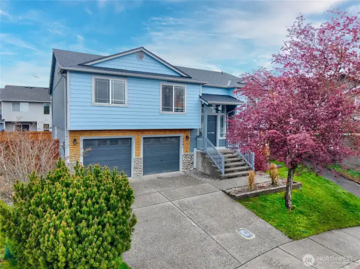 Lovely 5 Bedroom 3 Bath @ English Ridge