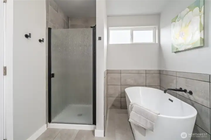 Primary Luxury Bathroom with Soaking Tub & Separate Shower