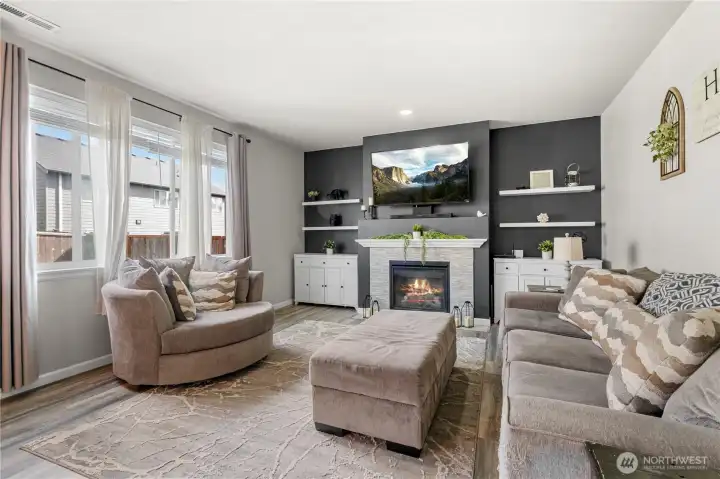 Cozy, comfortable, and elegant—the ideal family room for quiet evenings