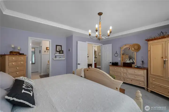 Primary suite