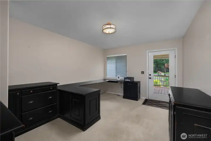 Office with separate front door entrance - could be an in-home office, or a mother-in-law?  Options are there.