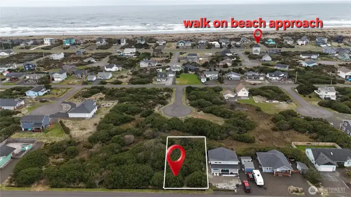 This is the land- House Next Door to show the walk on beach access close by