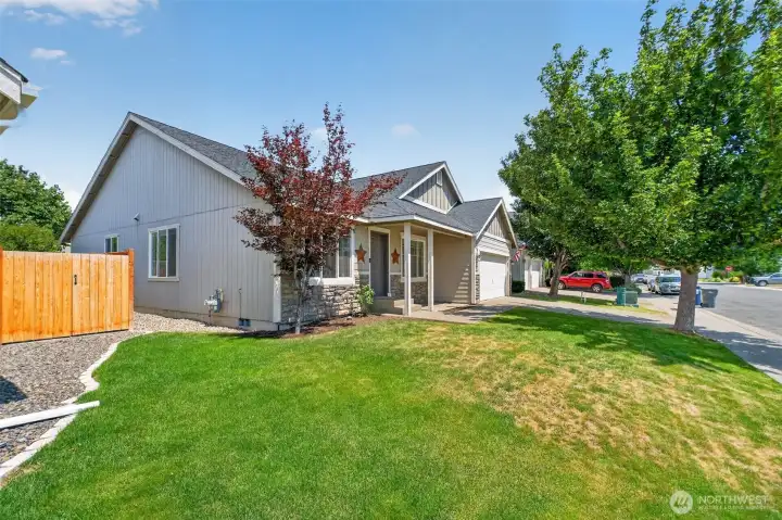 This home has great street appeal and a nice sized front yard