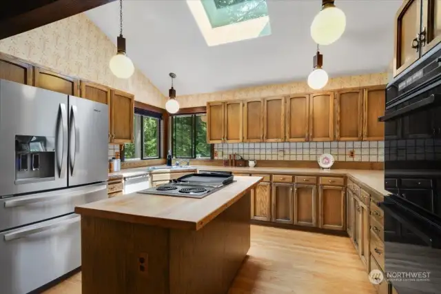 Kitchen with island