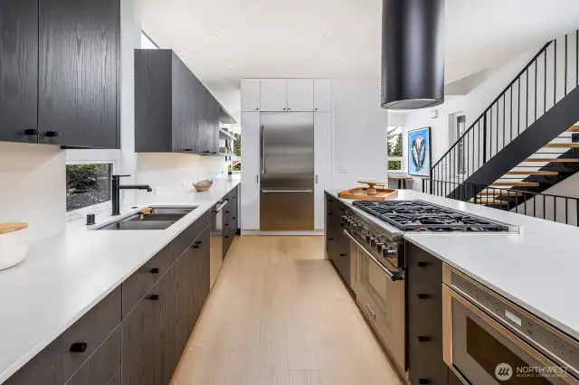 Chef's kitchen with exceptional appliances