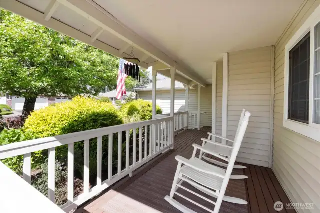 Country front porch!