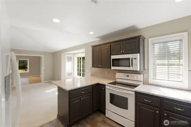 Open Kitchen with Breakfast Bar