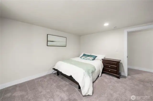 Extra finished room/ 6th bed