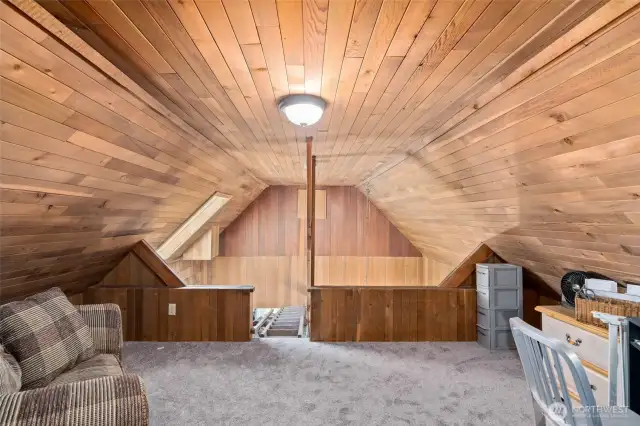 Upper Loft Office