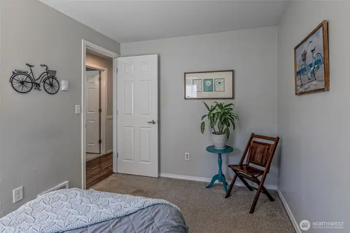 Second bedroom.
