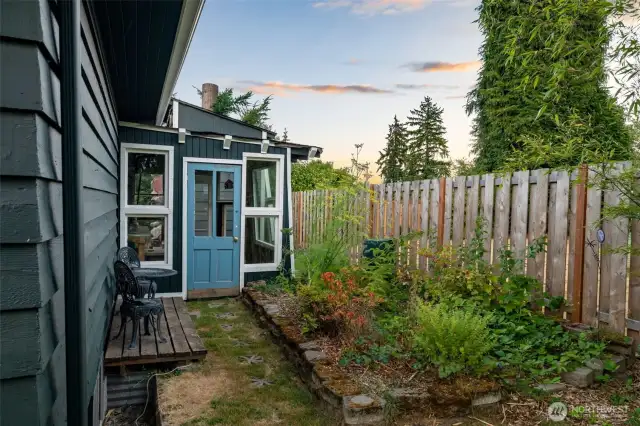 Green house & potting shed