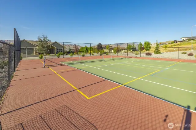 Tennis/Pickleball Courts