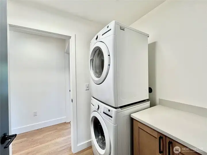 Enter from the Garage and drop your bags in the mud room. Full Size Washer and Dryer Stay Enter from the Garage and drop your bags in the mud room. Full Size Washer and Dryer Stay