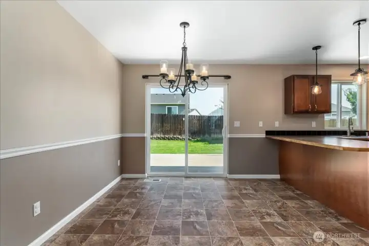 Dining area and eating bar