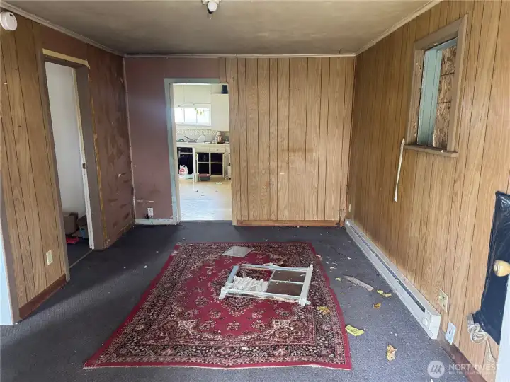 Front entry, 2 rooms on the left