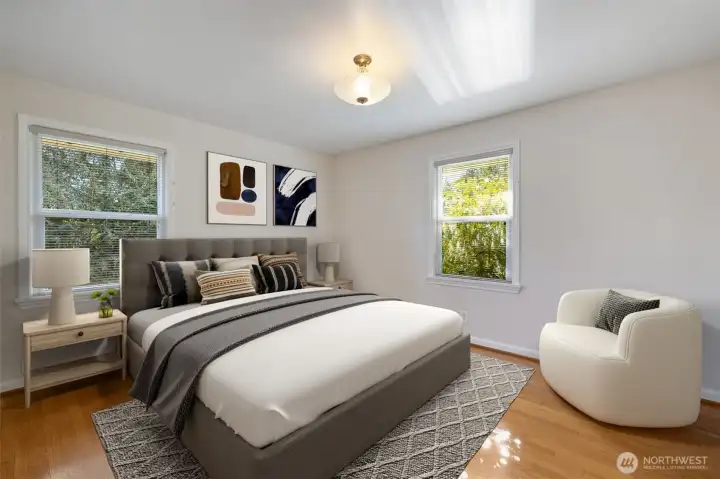 Upper floor bedroom #2