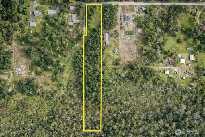 Overhead view with approximate boundaries in yellow.