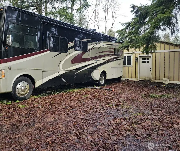 RV / Job Shack site with water, septic dump and 50amp plug and full power box.