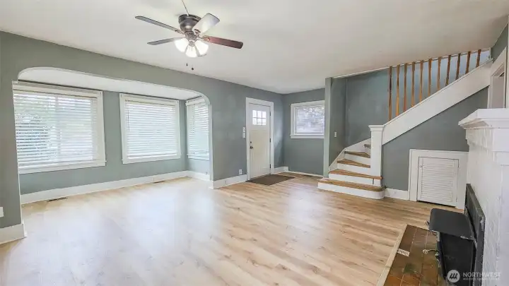 Alternate view of the LR for this cute and cozy little nook.  Could be used for plants, reading nook, and more!