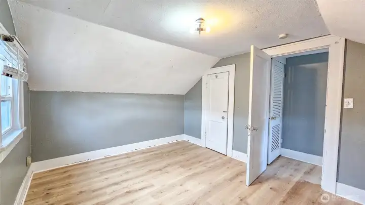 Upper floor - bedroom 4