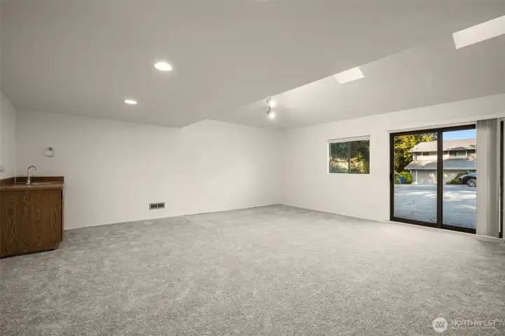 Bonus Recreation Room